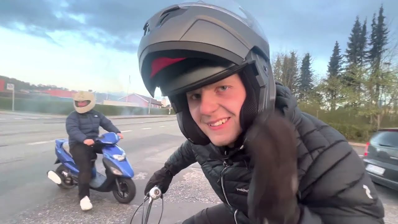 Tunet Knallert i byen