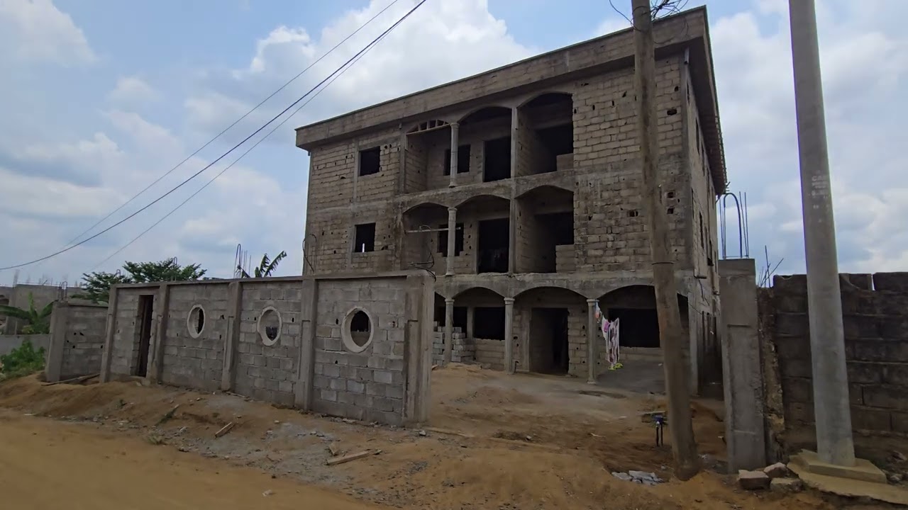 02 lots de terrains à vendre à Lendi: 500m2&600m2 désistement et mutation totale,prix:50.000fcfa/m2