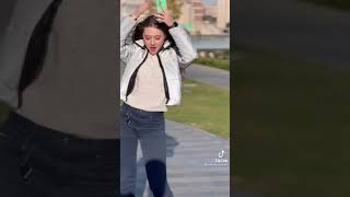جوليا اجمل بنت اذربيجانية ترقص في شوارع تركيا 🇹🇷 | مقاطع تيك توك