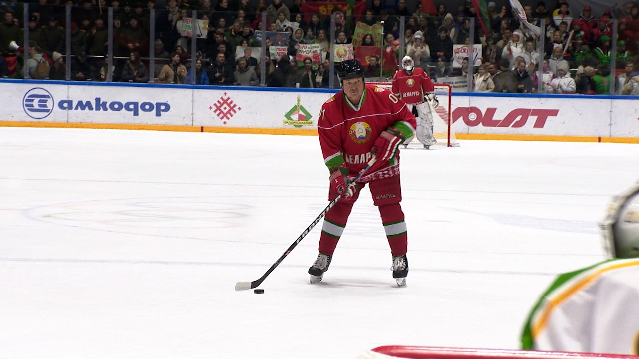 🔥Лукашенко на ХОККЕЕ! // Первая игра 2026! Хоккеисты команды Президента забили 12 ШАЙБ!