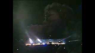 Roger Waters - Is There Anybody Out There? (Roger Waters - The Wall Live At Berlin, 1990).