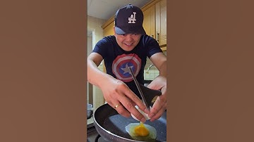 Trying a Hack: Frying an 🥚Egg Without Oil. But use 🥒 Cucumber! Will it work?