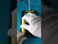 NITECORE UMS4 в рабочем режиме - зарядное устройство для цилиндрических аккумуляторов