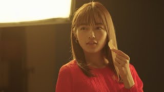 川口春奈、ポテチ片手にアンニュイな表情 松本幸四郎と「伝統」について語る　カルビー「堅あげポテト」新TVCM『伝統とは？』篇＆メイキング映像