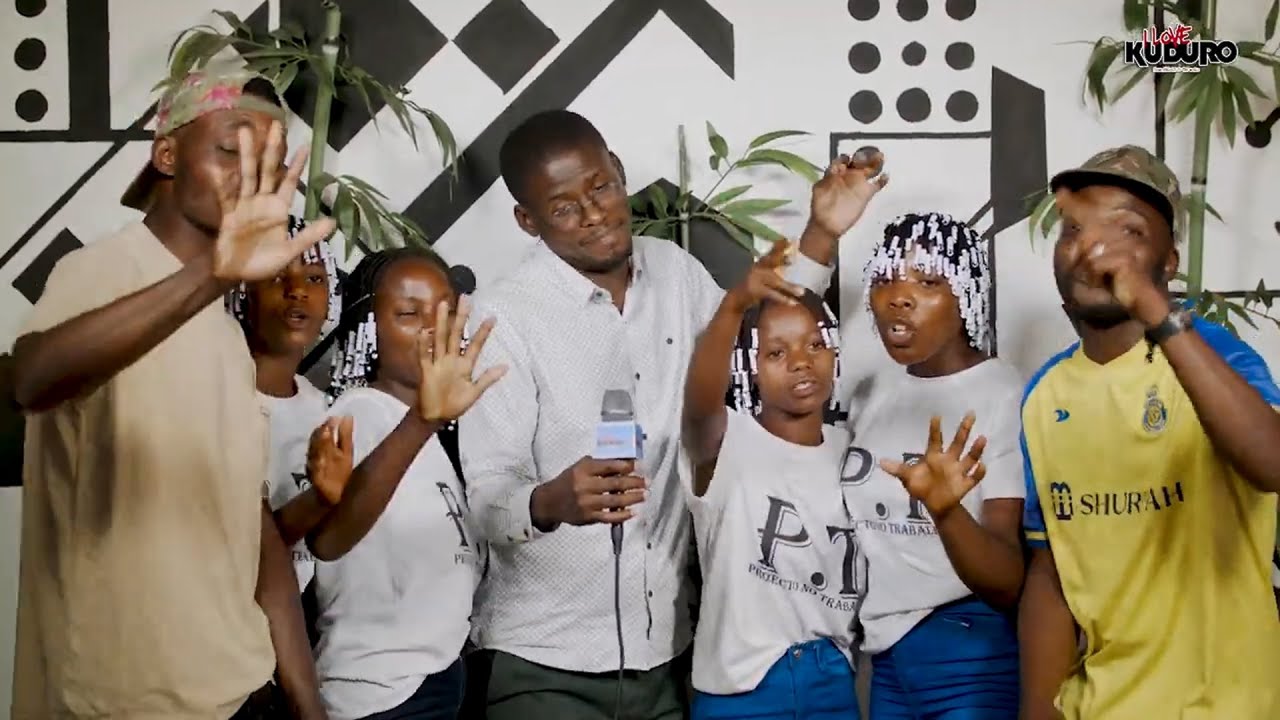 ENTREVISTA COM AS 5 ELENCO