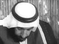 الشيخ زايد بن سلطان ال نهيان رئيس الدوله و الشيخ محمد بن حمد الشرقي حاكم الفجيره في مأدبة طعام 