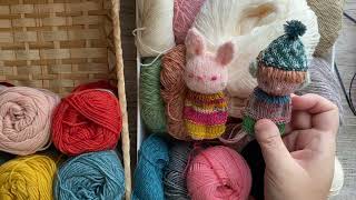 【ドール糸紹介と編みラジオ】スウェーデンドールちゃんの色についてとか、使っている糸について話してます。