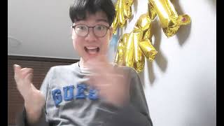 Me Reenacting To Nick Jr Face Hears A Buzzing Sound