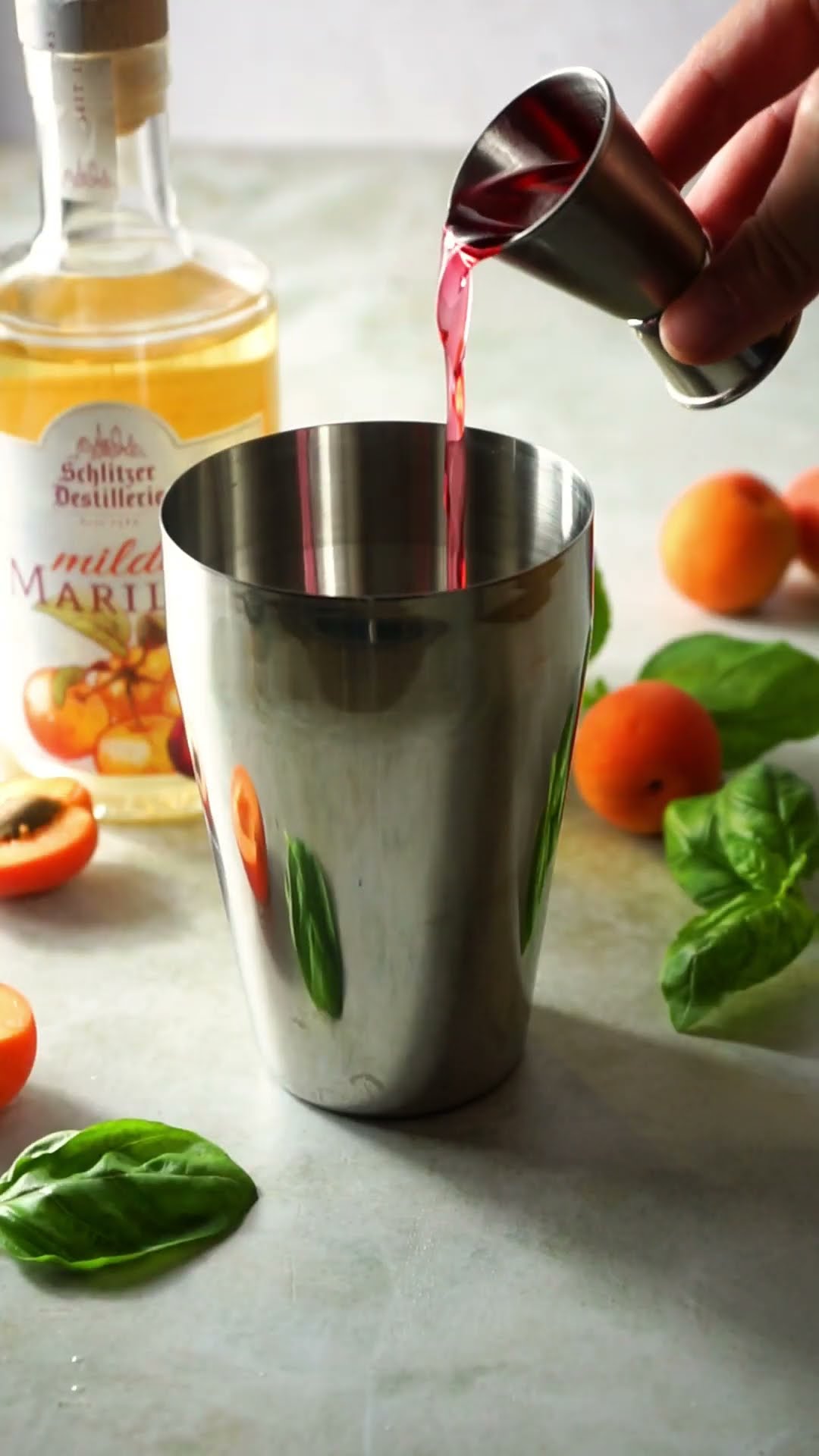 Schlitzer Apricot Aperol Fizz: Der perfekte Sommer-Cocktail 🍹🌞 - YouTube