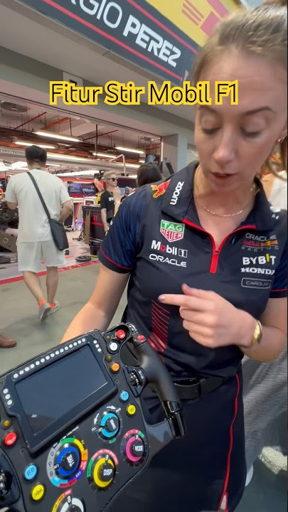 Fitur pada stir mobil F1 #formula1 #redbullracing #singapore #automobile #happy #travel