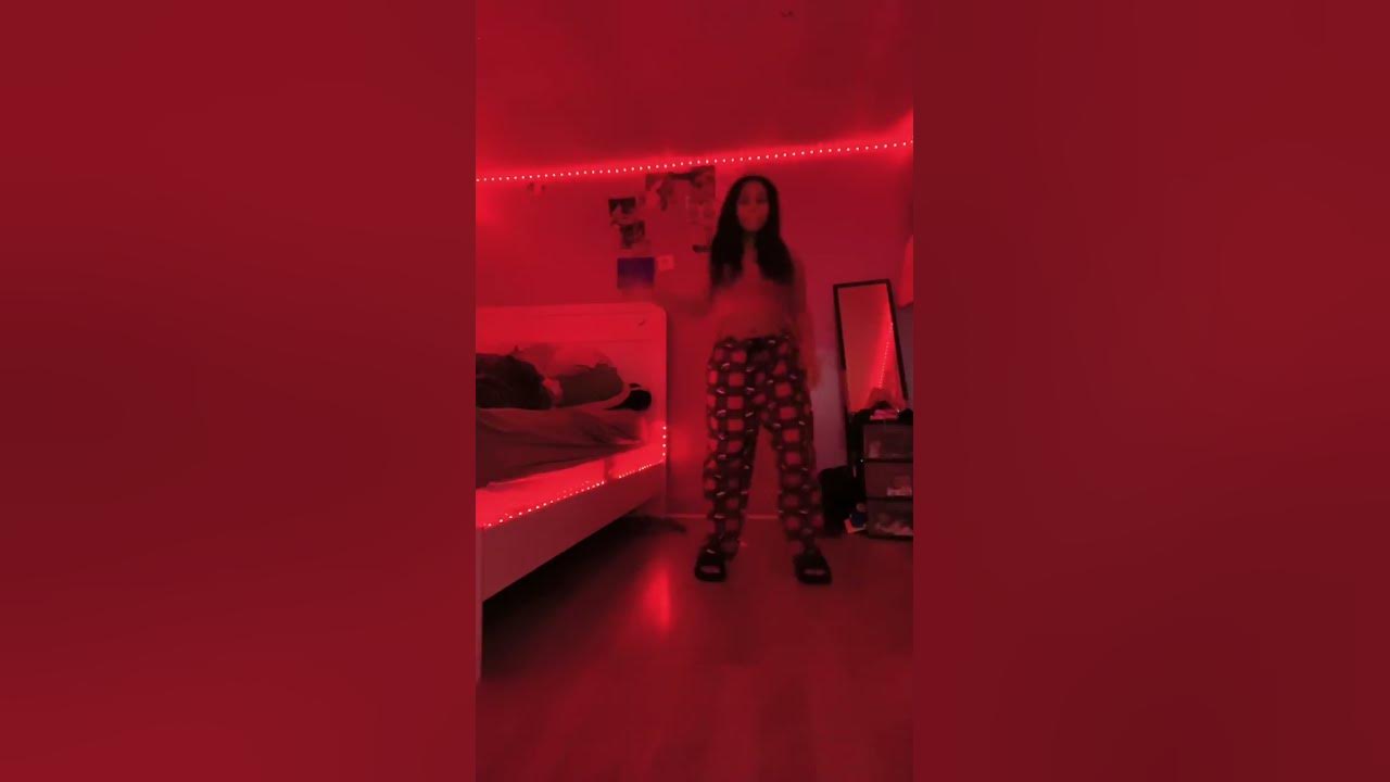 Idk if dis a trigger warning but mb if it is