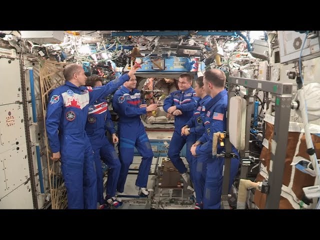 #видео | Экипаж корабля «Союз МС-11» успешно приземлился в Казахстане.. Приземление корабля «Союз МС-11» прошло успешно.. Фото.