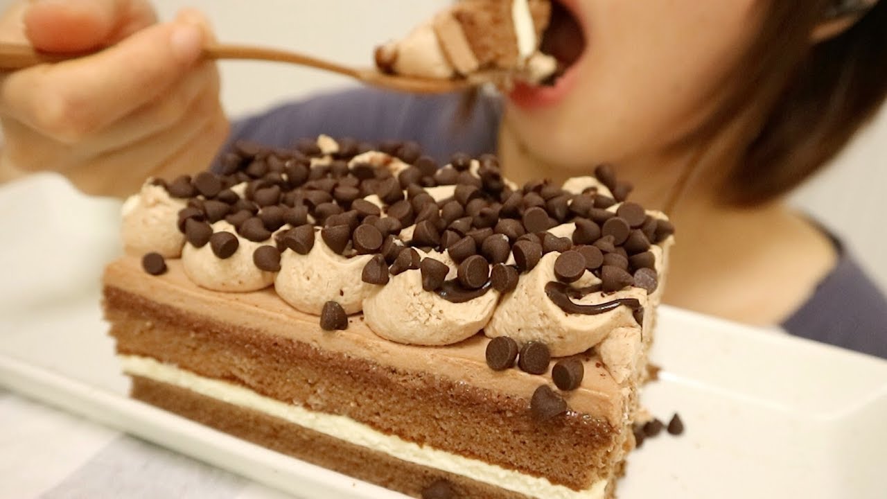 ASMR☆咀嚼音注意 チョコレートケーキを食べる！ eatingsound
