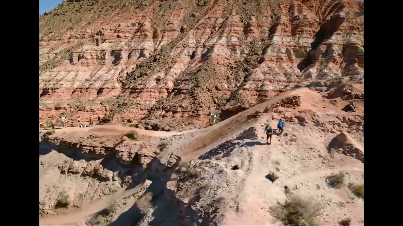 Адольф Сильва разбился на Red Bull Rampage 2025, пытаясь сделать двойное сальто назад