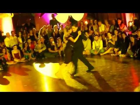 Carlitos Espinoza & Noelia Hurtado - 3/5 - Tierrita - Bailongo 2016