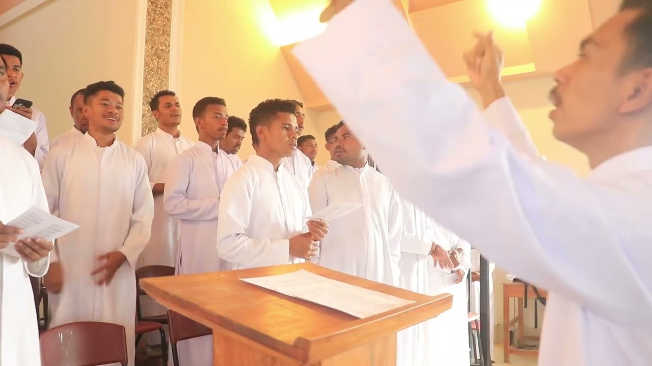 Jesus Cristo Halo Ita sai Reino Ida_Cântico da Entrada