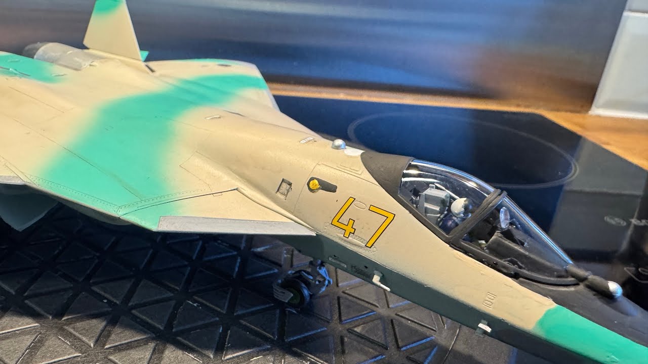 Модель самолета СУ-57Э ВВС Намибии в масштабе 1/72 от HobbyBoss 🇳🇦. Намибия набирает силу!