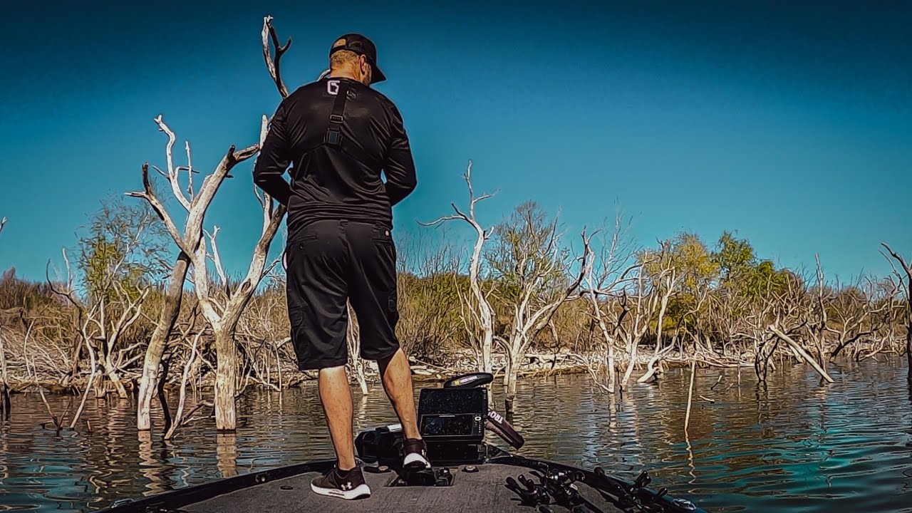 Exploring Bass Paradise with Chatterbaits and Crankbaits at Choke Canyon!
