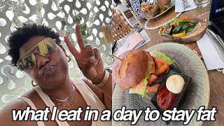 WHAT I EAT IN A DAY TO STAY FAT