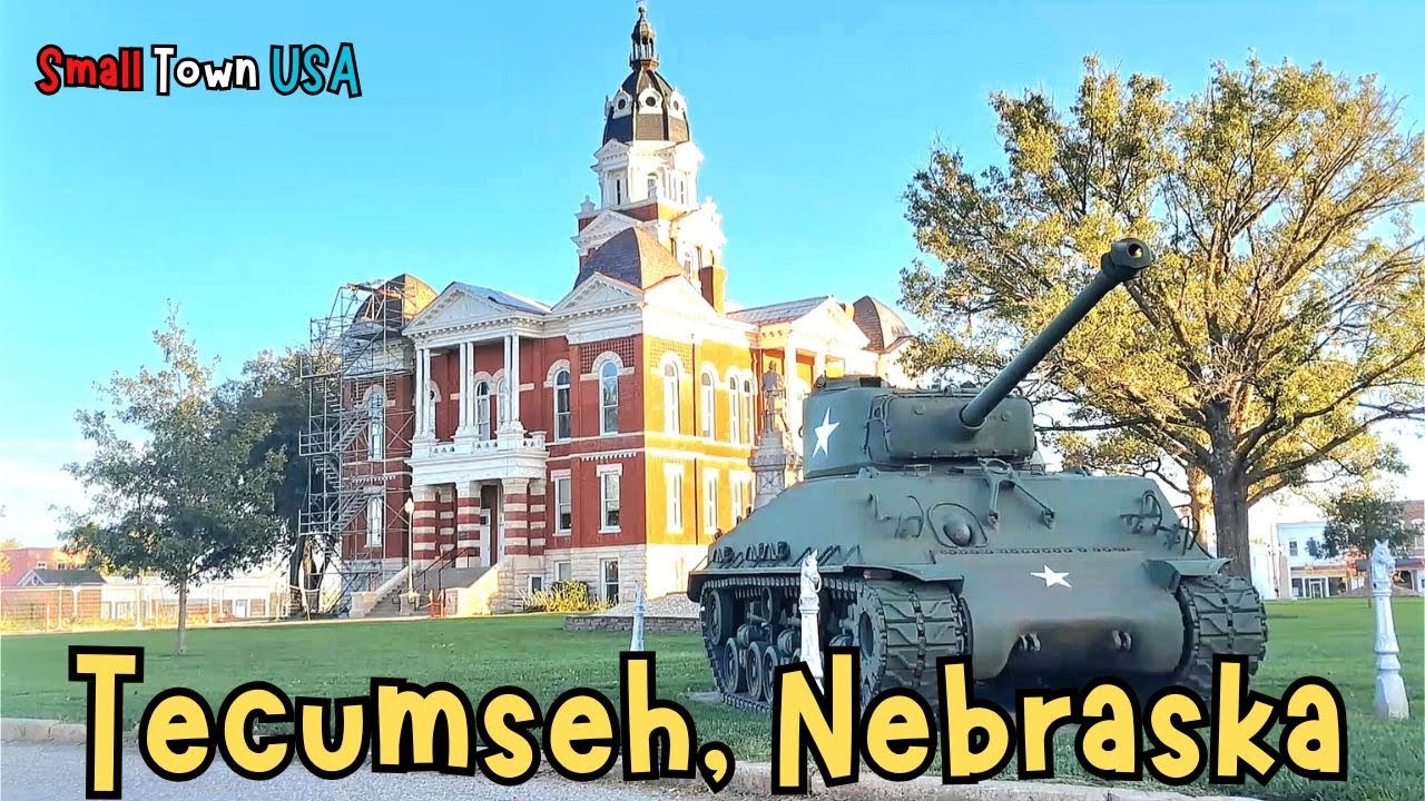 Exploring Small Town Tecumseh, Nebraska | An Old Courthouse & an Empty Square