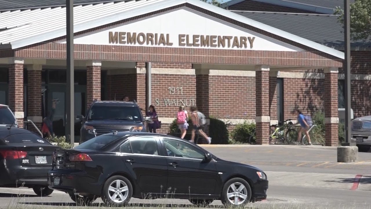 New Braunfels mother says teacher is bullying her son - YouTube