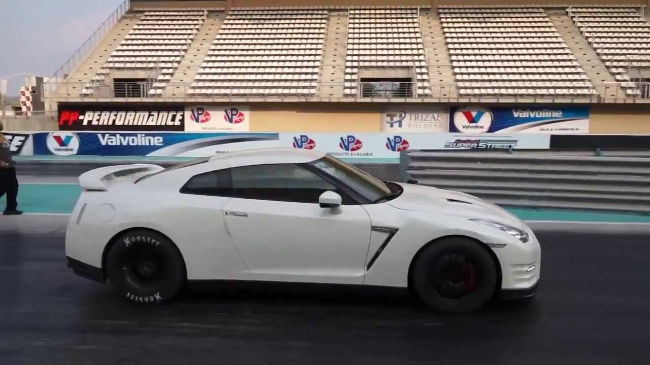 Alpha16 GTR35 Alpha Logic Performance Hitting 60ft World Record at Yas ...