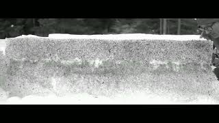 Propagation of a collapse mode crack in slow motion.