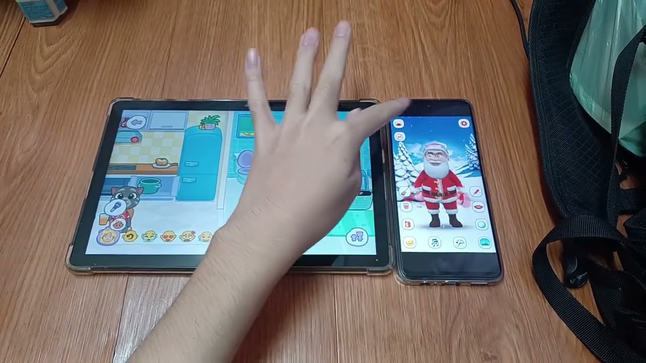 Talking Tom & Friends World & Talking Santa Claus Echo 35336