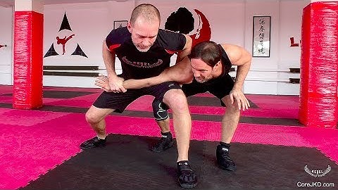 Silat-Core JKD Belly Lock From Clinch