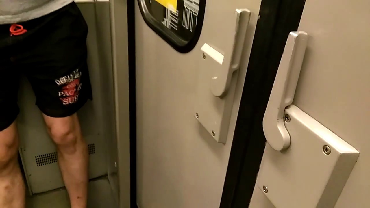 U Bahn Berlin U7 Mitfahrt im F84 (Hermannplatz-Berliner-Straße)