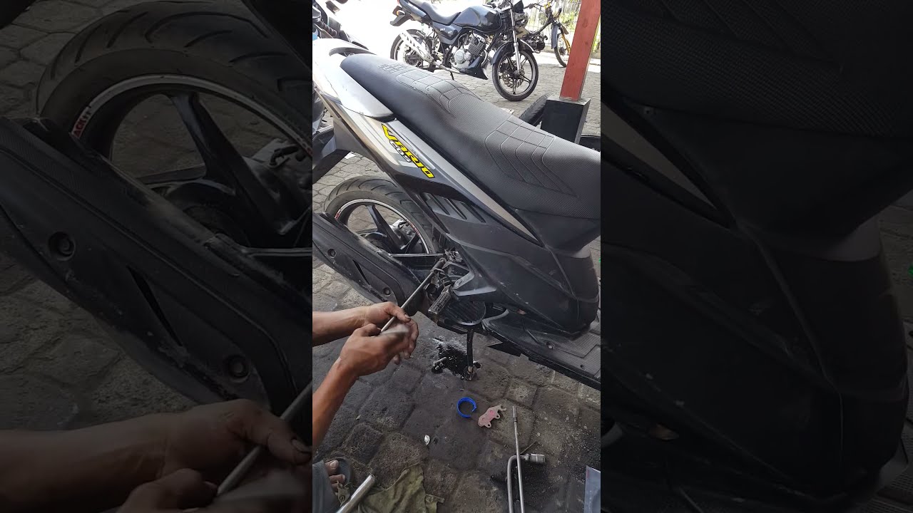 Cara Mengganti Kampas Rem Belakang Honda Vario Beat Scoopy YouTube