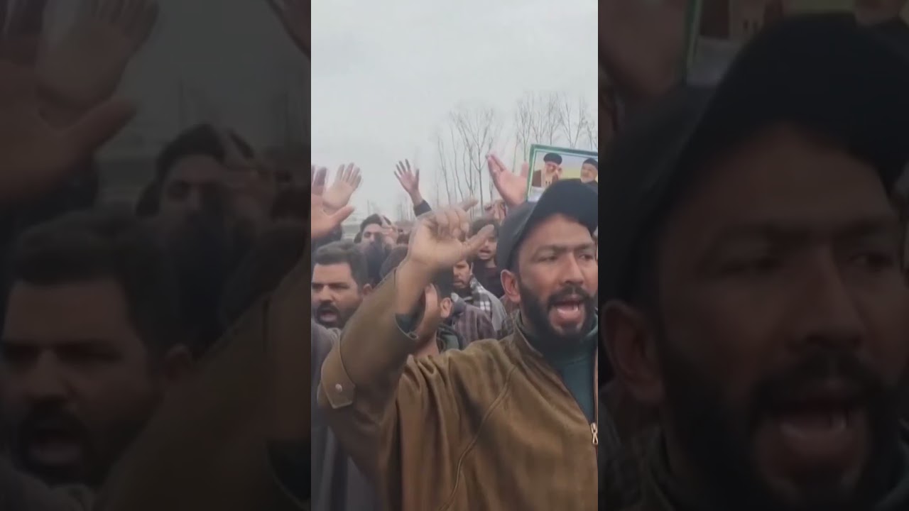 Protest in Indian Administered Kashmir After Suicide Bombing in Pakistan mosque | DWS News | AB1C