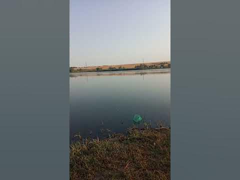 Женщина и на рыбалке остаётся Женщиной - YouTube