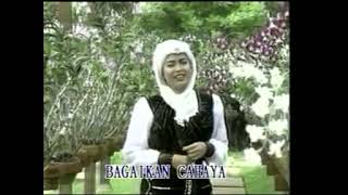 Nidaria: Jilbab Putih
