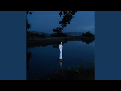 Noah Cyrus - I Saw The Mountains