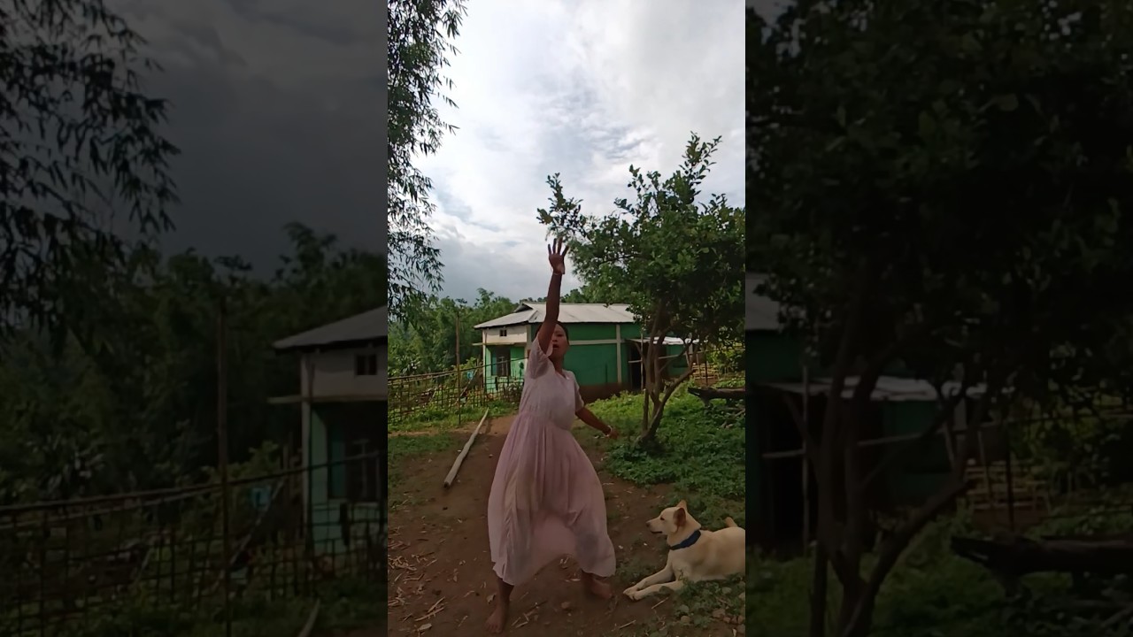 Rival makka Girl  dance 