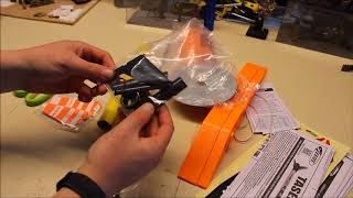Estes 1491 Taser Rocket Unboxing