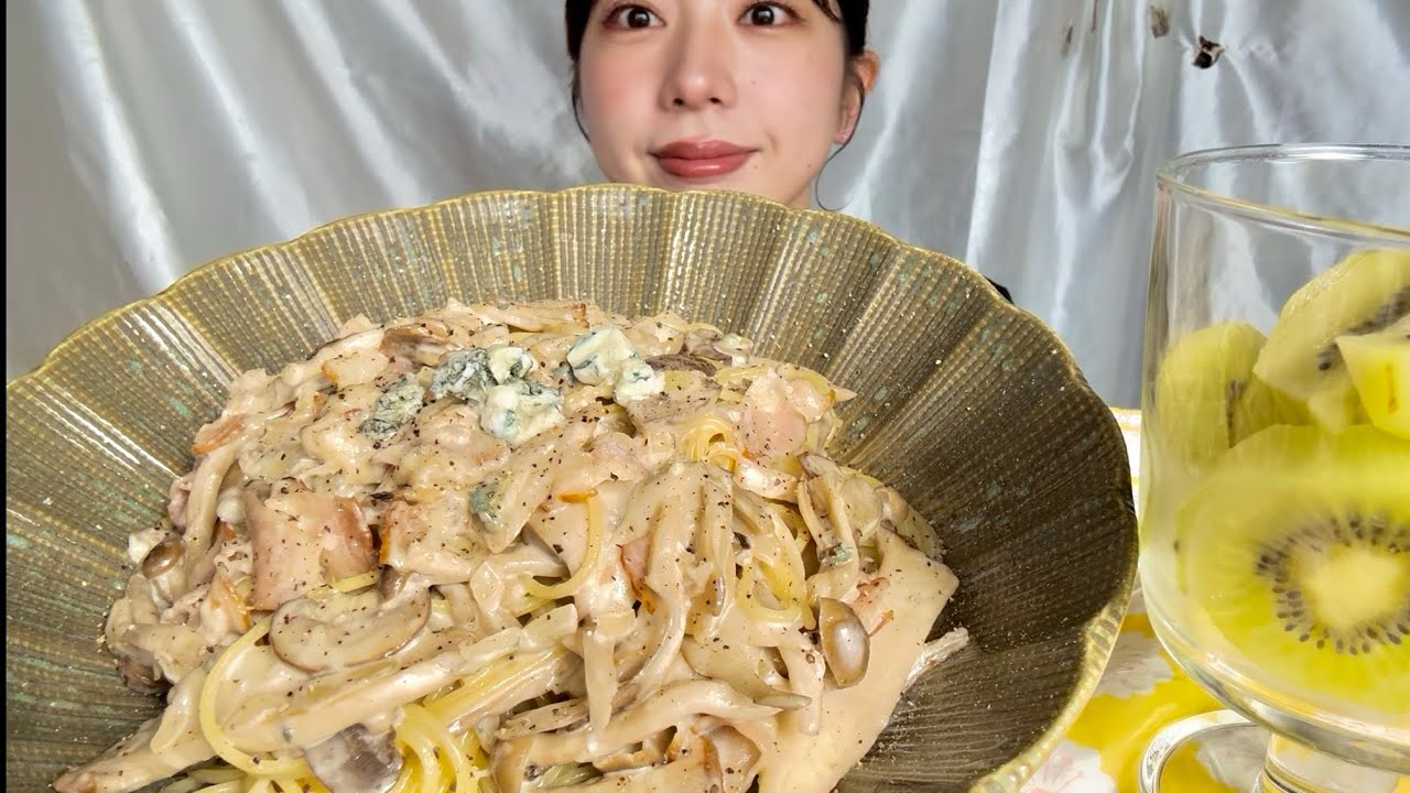 【咀嚼音/ASMR】ゴルゴンゾーラとキノコ、ベーコンのパスタ🧀🍄🥓🍝〜本日字幕がない動画となっております😭〜【eating sounds】