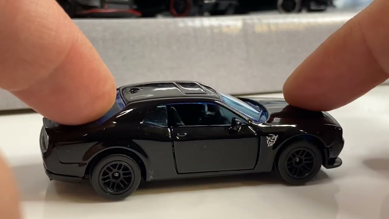 5/5) DODGE CHALLENGER SRT DEMON. Majorette Serie BLACK EDITION