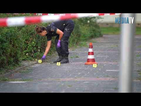 Drie kogelgaten in raam van woning Acacia Krimpen aan den IJssel