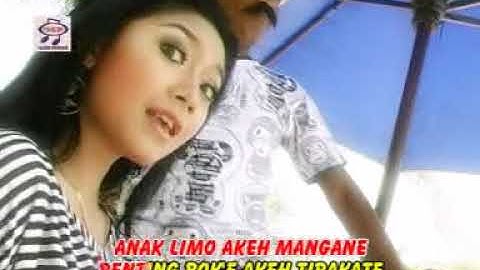 Ratna Antika feat Sukur - Angge-Angge Orong-Orong (Official Music Video)