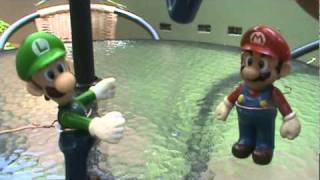 MARIO BROS Y LUIGI, EN PISCINA