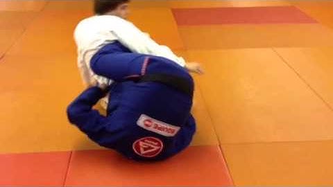 Berimbolo, inverted version