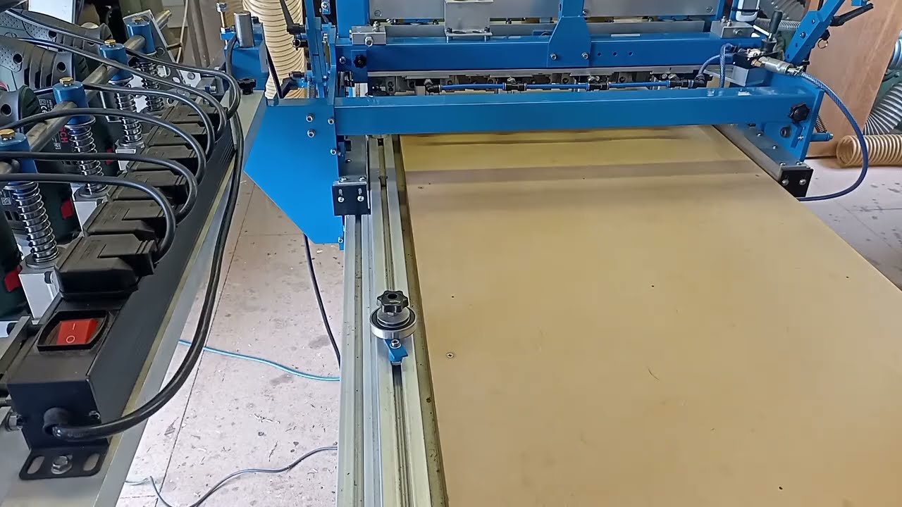 real time machining a carcase side with a partition