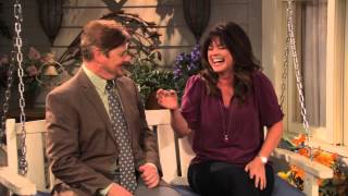 Hot In Cleveland Blooper The Ladies Love Dave Foley