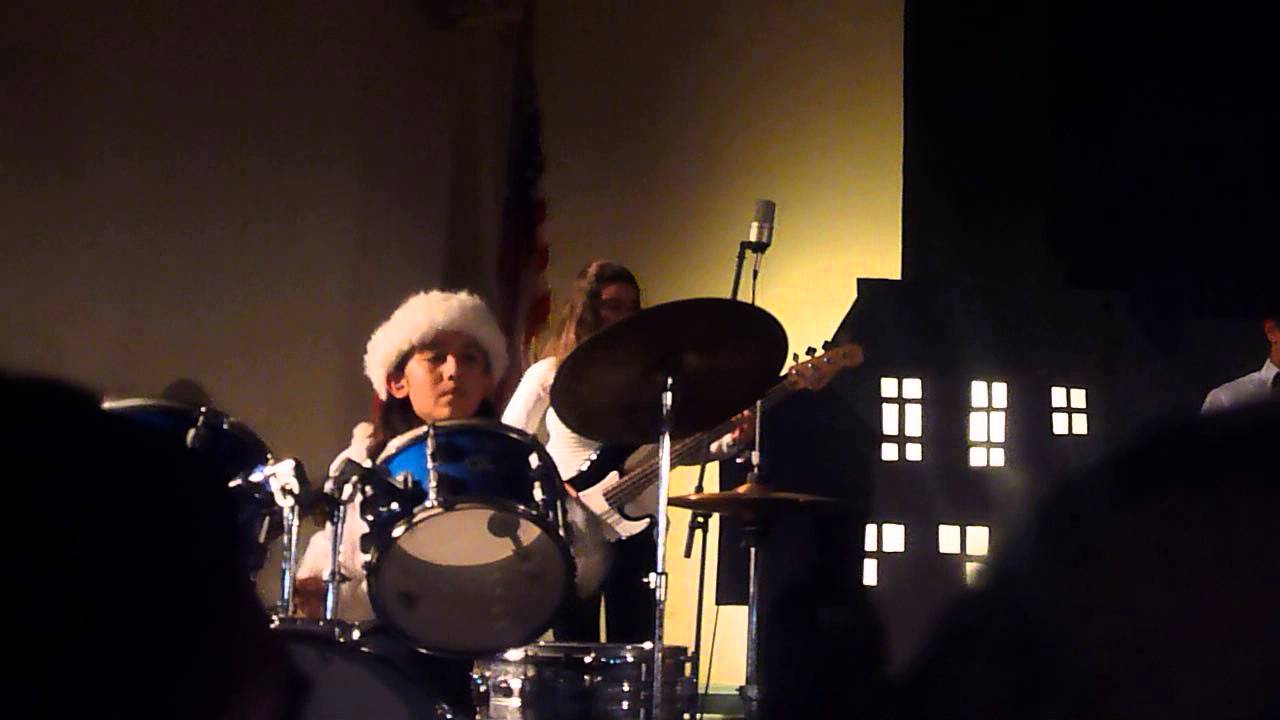 Christmas (Baby Please Come Home) ~ Darlene Love ~ cover by Wilson Middle School Stage Band auf YouTube ansehen Christmas (Baby Please Come Home) ~ Darlene Love ~ cover by Wilson Middle School Stage Band auf YouTube ansehen