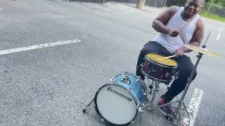 Drumming outside with my kick snare and hihat 😉 screenshot 2