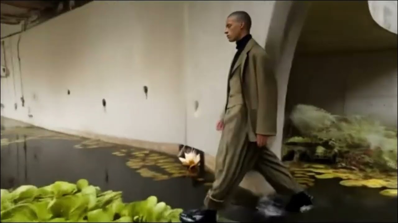 ברק יעקב -  אַתְּ בָּאָה לְבַד