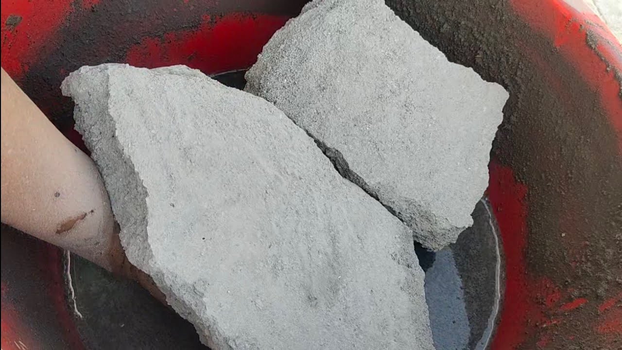 ||ASMR || Charcoal sand || cement crumbling in Lots of water 💦 || ASASMR ||  satisfying ||