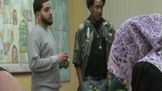 American Muslim Group Reaches Out, Breaks Down Stereotypes